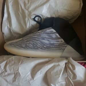 Adidas yeezy QNTM size 15